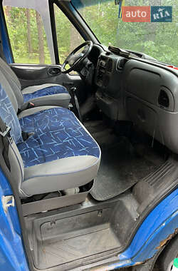 Вантажопасажирський фургон Ford Transit 2003 в 