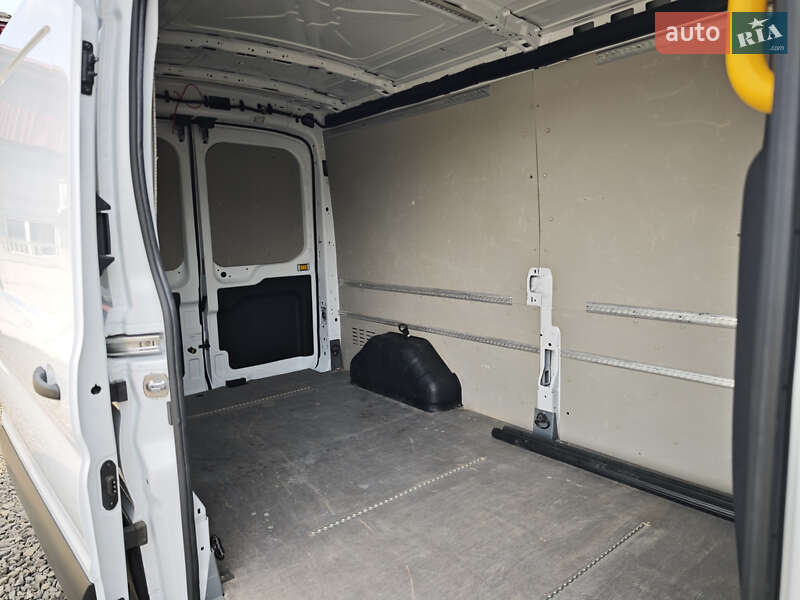 Грузовой фургон Ford Transit 2020 в Луцке