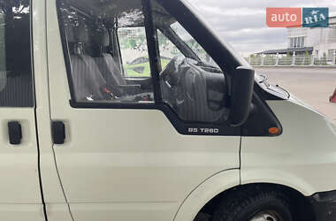 Грузопассажирский фургон Ford Transit 2005 в 