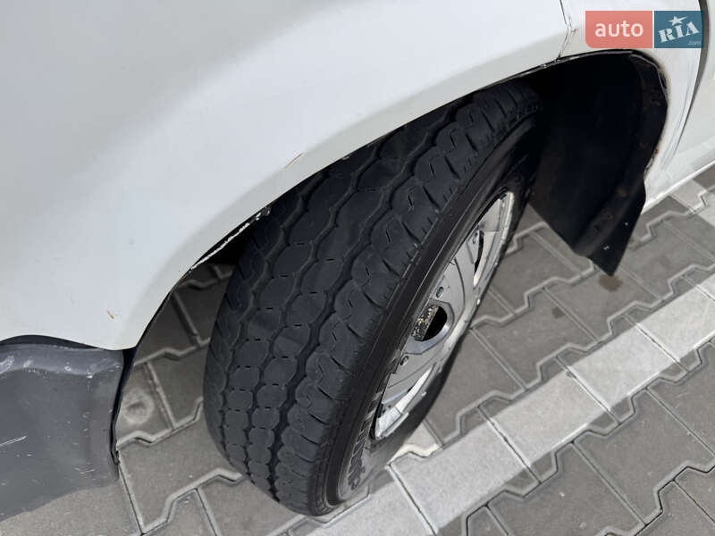 Грузопассажирский фургон Ford Transit 1999 в Фастове фото 4 Грузопассажирский фургон Ford Transit 1999 в Фастове