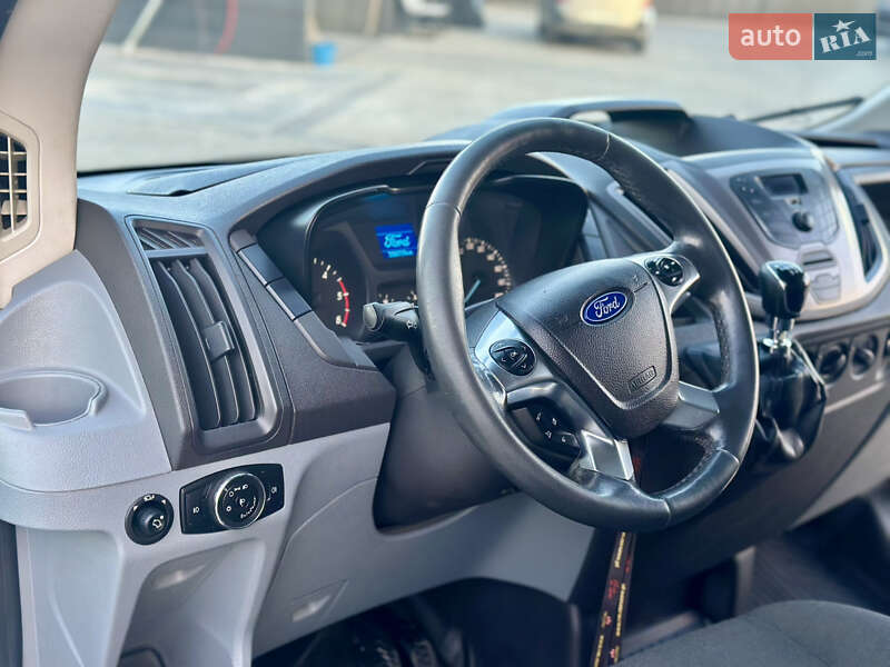 Грузовой фургон Ford Transit 2014 в Брошневе-Осаде