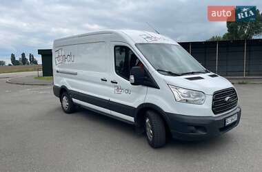 Вантажний фургон Ford Transit 2017 в Борисполі