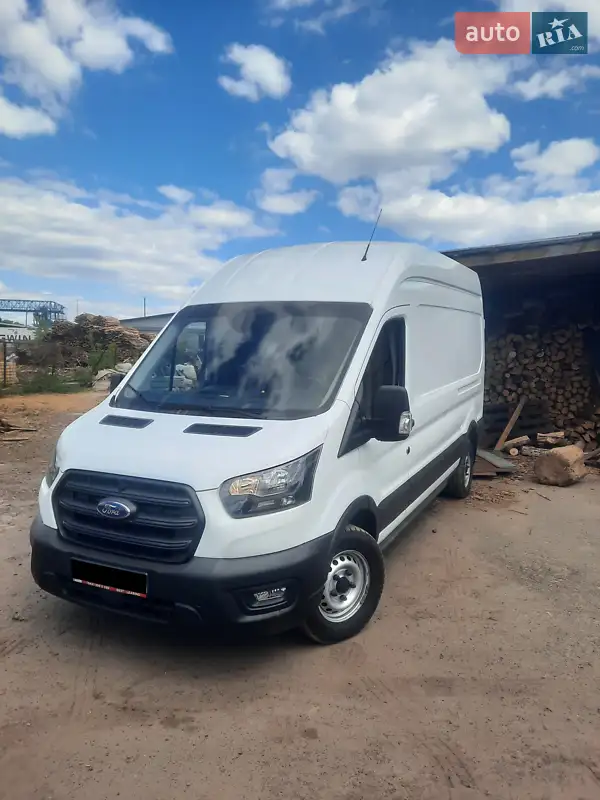 Микроавтобус Ford Transit 2023 в 