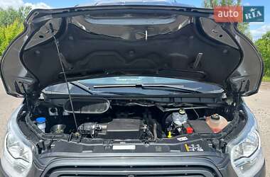Грузовой фургон Ford Transit 2018 в 