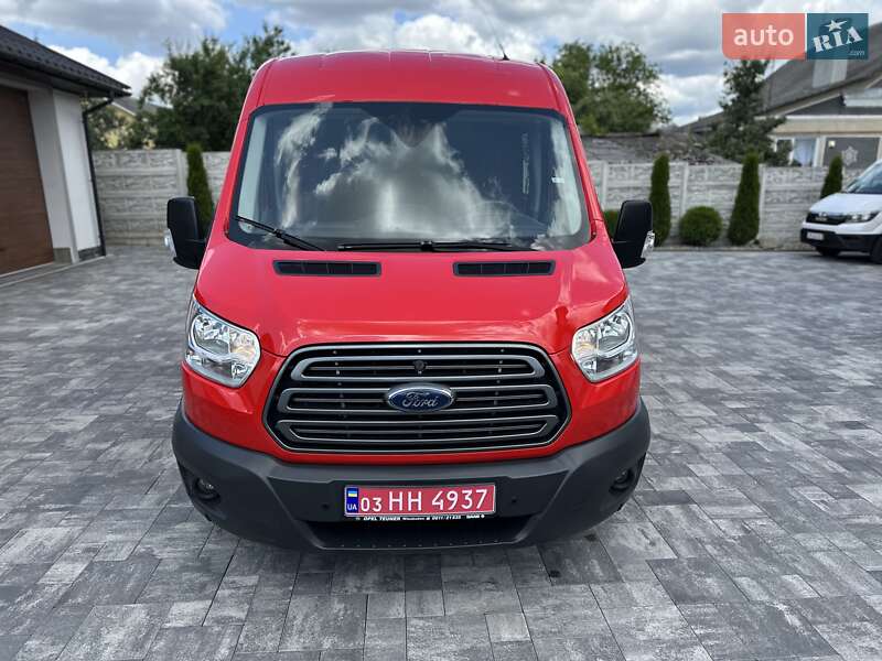 Грузопассажирский фургон Ford Transit 2017 в Дубно