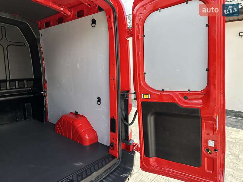 Грузопассажирский фургон Ford Transit 2017 в Дубно