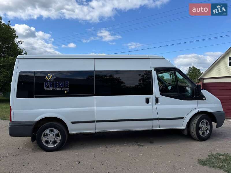 Минивэн Ford Transit 2011 в 