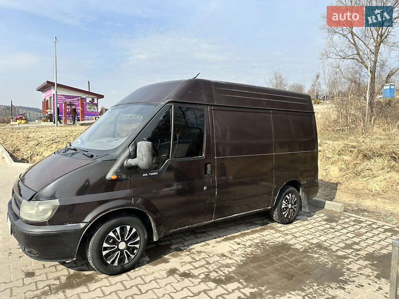 Грузовой фургон Ford Transit 2005 в Львове