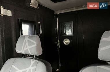 Бронированный автомобиль Ford Transit 2011 в 