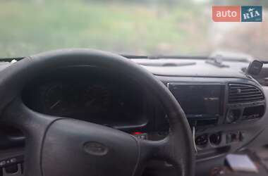 Вантажний фургон Ford Transit 2000 в 