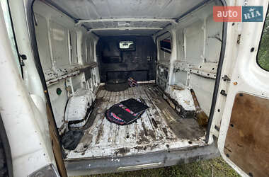 Грузовой фургон Ford Transit 2004 в 