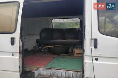 Грузовой фургон Ford Transit 1993 в 