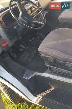 Микроавтобус Ford Transit 1986 в 