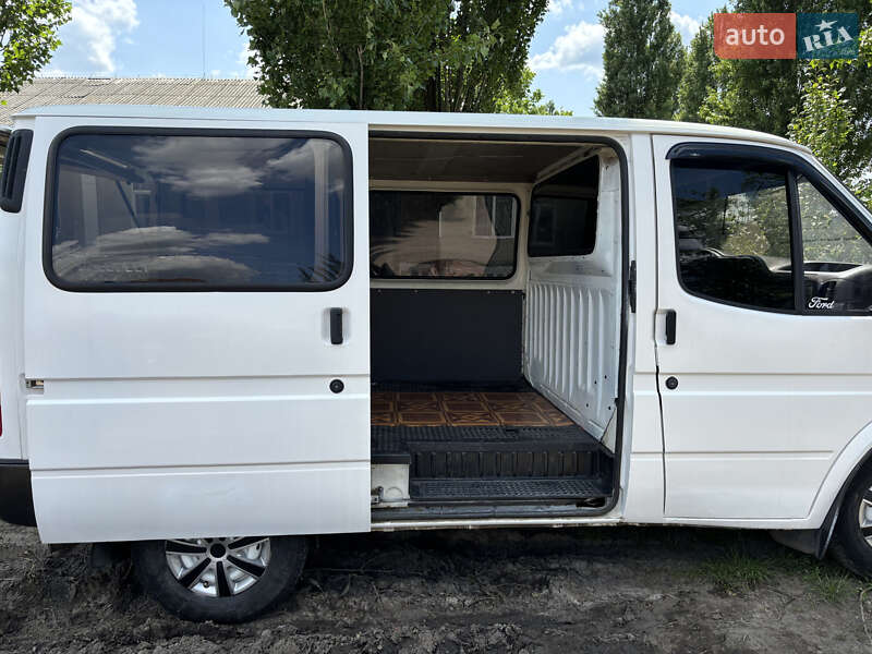 Вантажний фургон Ford Transit 1999 в Роздільній