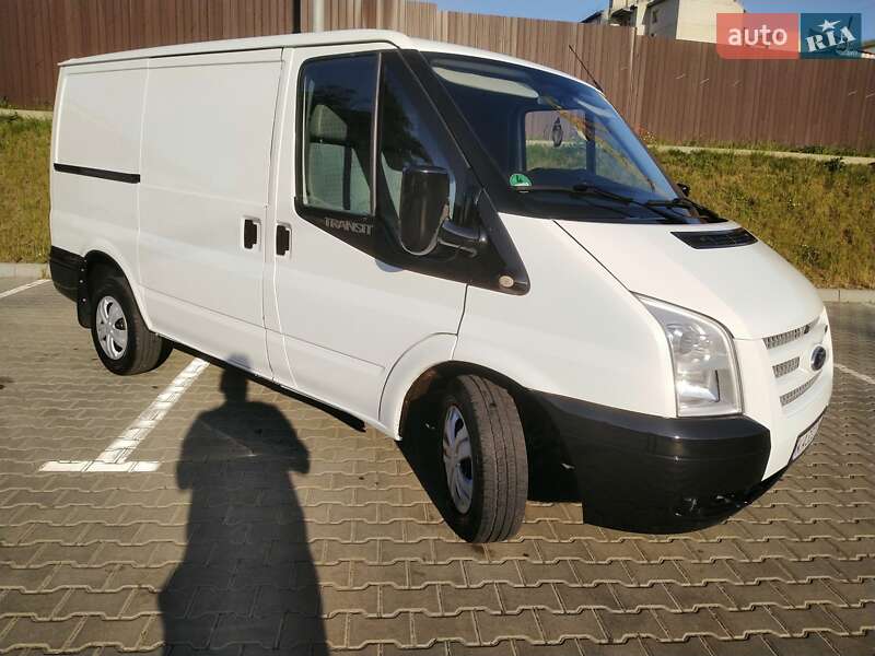 Грузовой фургон Ford Transit 2012 в Тернополе