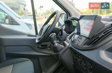 Грузовой фургон Ford Transit 2023 в 