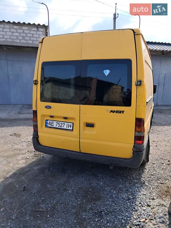 Грузовой фургон Ford Transit 2000 в Каменском