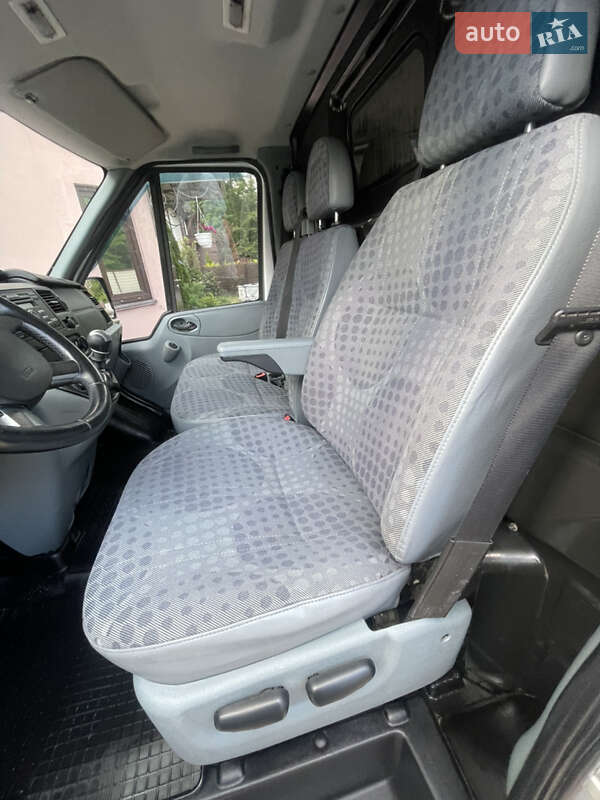 Грузовой фургон Ford Transit 2011 в Киеве