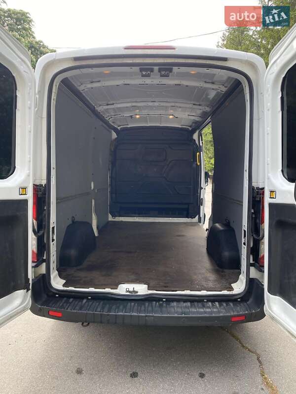 Грузовой фургон Ford Transit 2015 в Желтых Водах