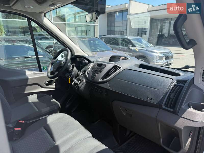 Микроавтобус Ford Transit 2023 в Ивано-Франковске