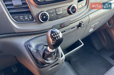 Грузовой фургон Ford Transit 2020 в 