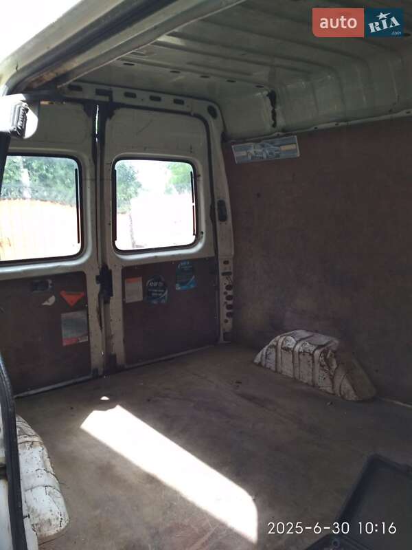 Грузовой фургон Ford Transit 1998 в Могилев-Подольске