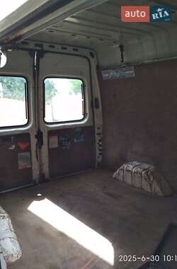 Грузовой фургон Ford Transit 1998 в 
