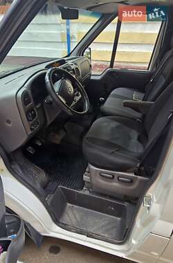 Вантажний фургон Ford Transit 2002 в 