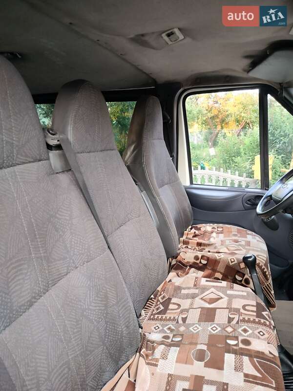 Грузопассажирский фургон Ford Transit 2004 в Рокитном