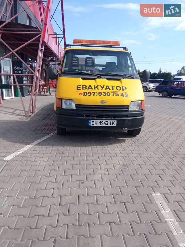 Эвакуатор Ford Transit 1990 в 