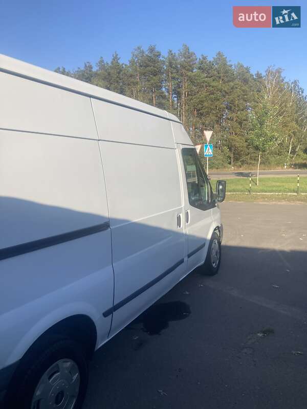 Вантажний фургон Ford Transit 2011 в Києві