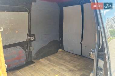Грузовой фургон Ford Transit 2003 в 