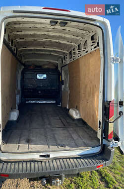 Грузовой фургон Ford Transit 2014 в 