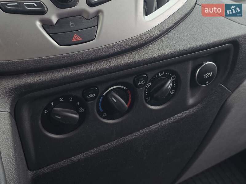 Грузовой фургон Ford Transit 2016 в Тернополе