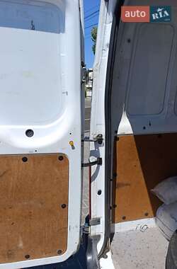Грузовой фургон Ford Transit 2011 в 