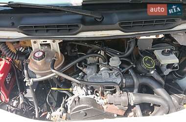 Грузовой фургон Ford Transit 1998 в 