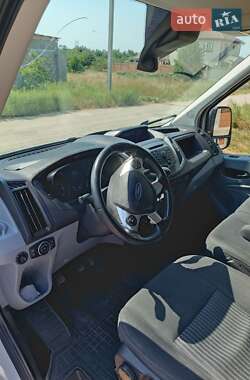 Вантажний фургон Ford Transit 2016 в 