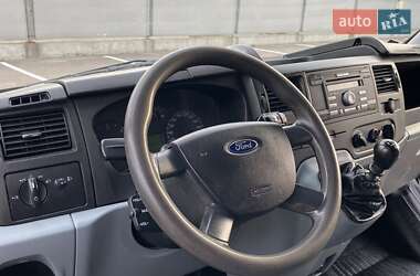 Грузовой фургон Ford Transit 2012 в 