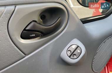 Грузовой фургон Ford Transit 2012 в 