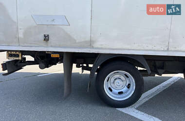Грузовой фургон Ford Transit 2004 в 