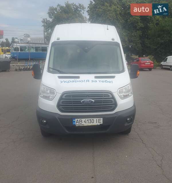Грузовой фургон Ford Transit 2017 в 