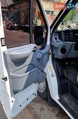 Мікроавтобус Ford Transit 2013 в 