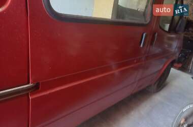 Грузопассажирский фургон Ford Transit 1990 в 