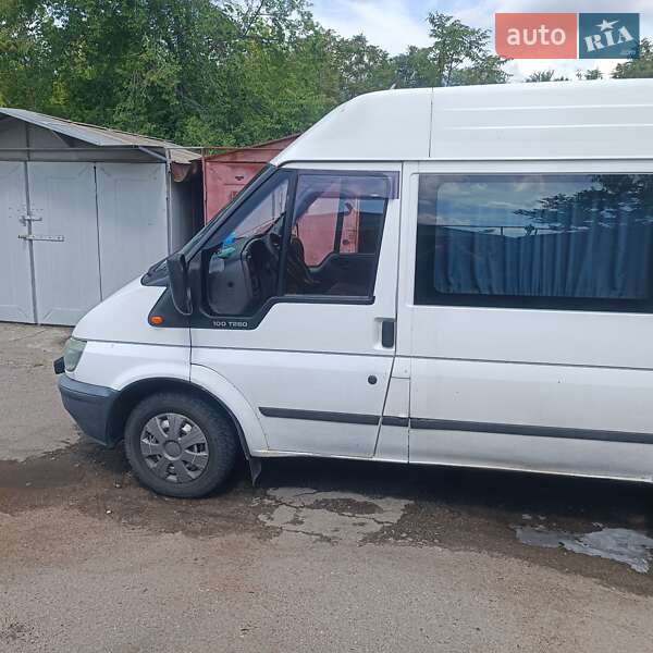 Вантажопасажирський фургон Ford Transit 2004 в Дніпрі