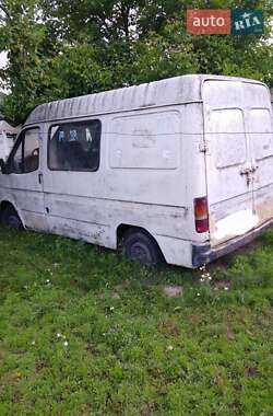Микроавтобус Ford Transit 1988 в Вараше
