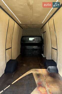 Грузовой фургон Ford Transit 2013 в 