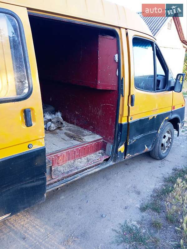 Микроавтобус Ford Transit 1990 в Ширяево