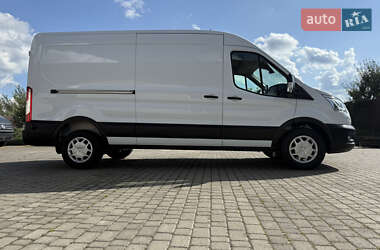Грузовой фургон Ford Transit 2020 в 