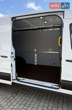 Грузовой фургон Ford Transit 2020 в 