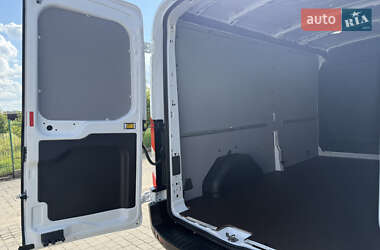 Грузовой фургон Ford Transit 2020 в 
